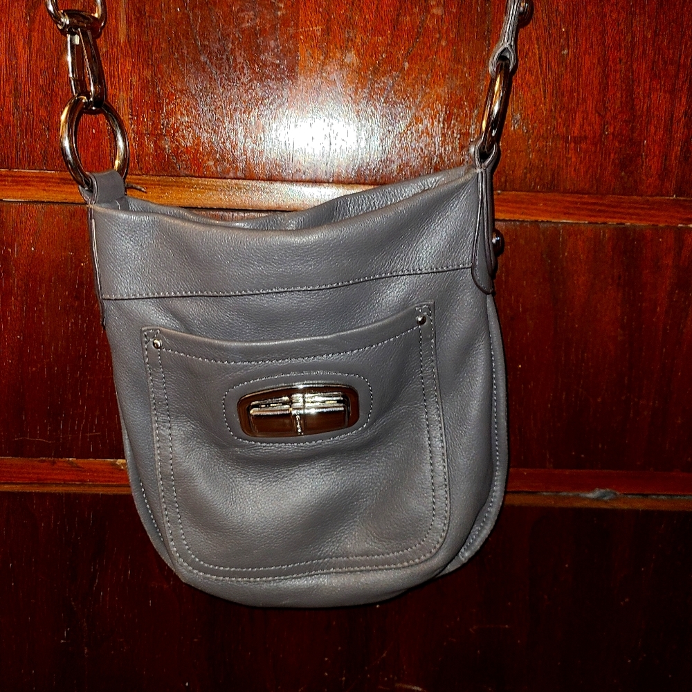 B. Makowsky Crossbody Purse
